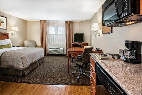 Candlewood Suites Galveston image 30