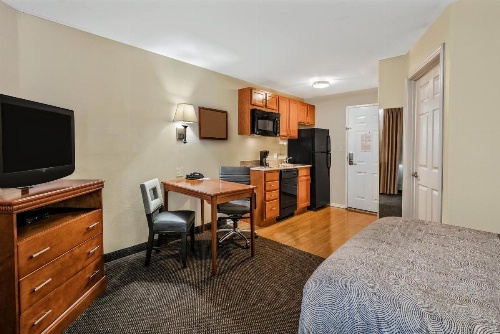Candlewood Suites Galveston image 33